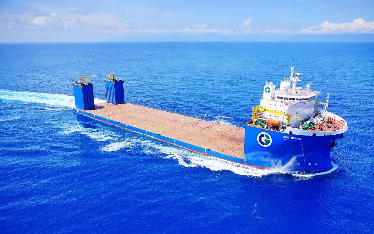 新型65000噸半潛船入列振華船隊(duì)，助力海上重工運(yùn)輸能力提升